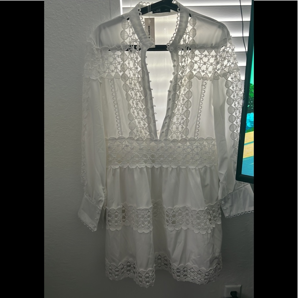 Plain white dress exclusive cellection size L